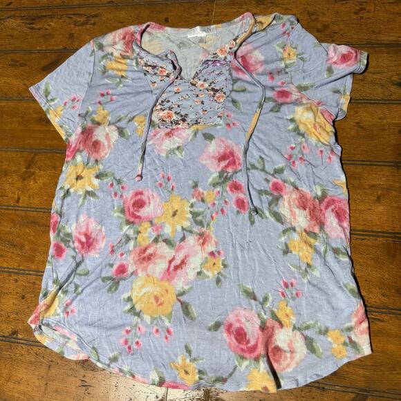 Jillian N ladies flower tshirt‎ size small ties by neck - Picture 1 of 4